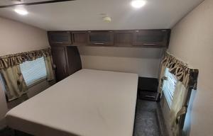 2019 Keystone RV Hideout 295BHS