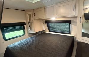 2021 Coachmen Apex Ultra-lite 293RLDS