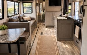 Luxury Bunk House/ Family Friendly!