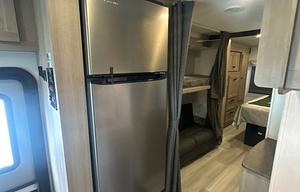 S17 -2027 Sunseeker 3250 Bunkhouse