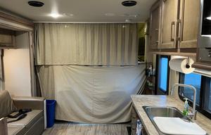 2019 Entegra Coach Odyssey 29V 32’