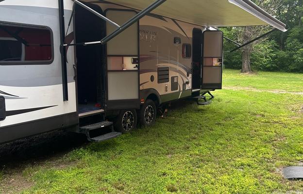 2016 XLR Hyper Lite 30HDS RV rental photo 1