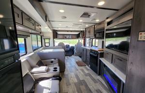2022 FR3 34DS Class-A(Gas) Sleeps Up to 8 + Tent