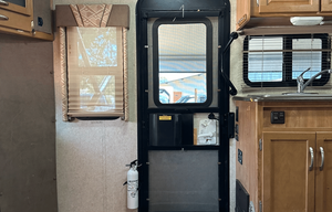 2008 Winnebago Cambria 27K RV rental photo 9