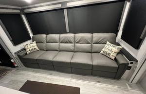 Luxurious Brand New 2025 East to West Ahara 390DS