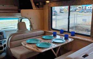 JESSIE - 2018 Thor Motor Coach Four Winds 30D
