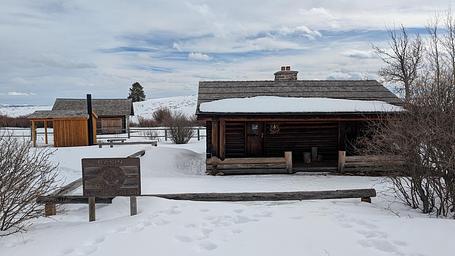 Basin Station Cabin