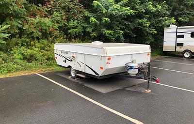 A popup with all the essentials, tow with any car!