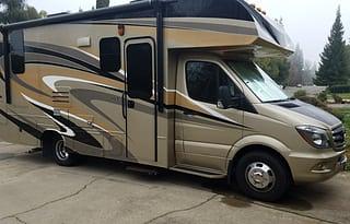 2017 Mercedes Benz Jayco Melbourne 24K