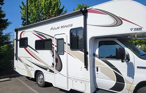 [Memorial Sale] Majestic Spirit - 6 seater