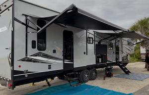 2021 Cherokee Wolf Pack 365PACK16 RV rental photo 23