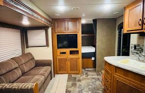 2017 Starcraft AR-ONE MAXX 27BHS