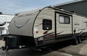 2017 Forest River RV Cherokee Grey Wolf 27RR RV rental photo 8