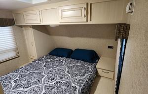 2017 Winnebago Minnie 2455 BHS