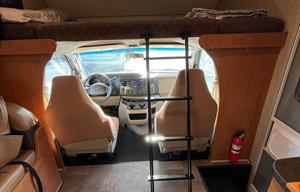 CHARLES - 2017 Winnebago Minnie Winnie 27Q