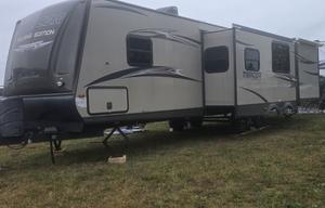 2014 Prime Time Tracer 3200BHT BUNKHOUSE!