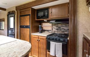 2016 Venture RV SportTrek 320VIK