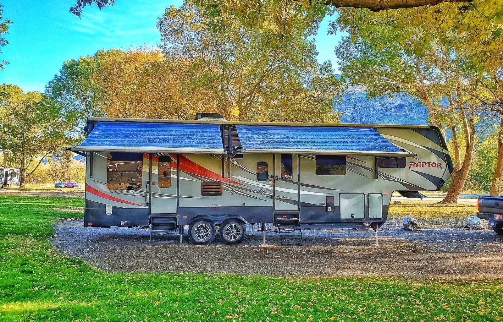 2016 Keystone RV Raptor 300MP