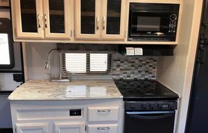 2019 Winnebago Minnie Plus 31BHDS