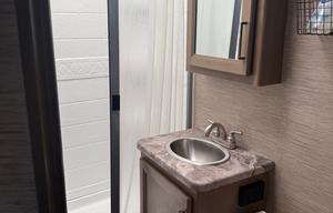 Thor Chateau 22E — Your Home on the Road Awaits!