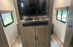 2021 Gulf Stream RV Conquest 323TBR