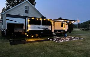2021 Keystone RV Hideout 33BHDS