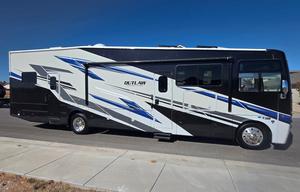2024 Outlaw Wild West Edition 38K RV rental photo 1