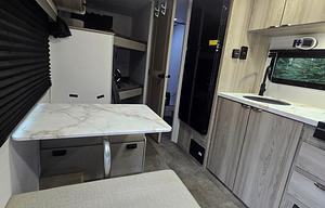 AR's Salaam fsx 179DBK (off-grid capable)