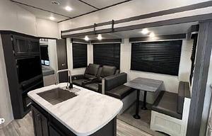 5th wheel bunkhouse