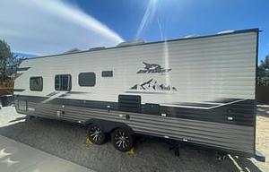 2023 Jayco Jay Flight 264BH RV rental photo 2