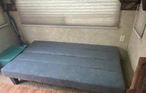 29 ft Sabre silhouette fifth wheel