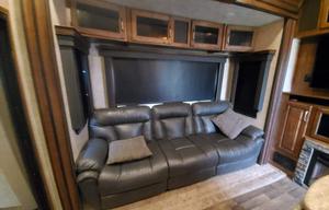 2016 Keystone RV Raptor 300MP