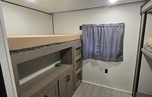 2021 Hideout 338BR RV rental photo 10