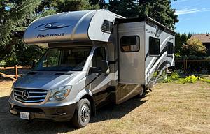 2019 Thor Motor Coach Four Winds Sprinter 24BL