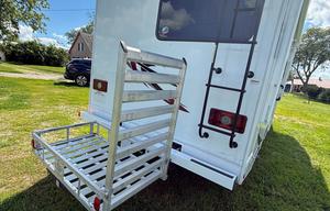 Luxury Meets Easy Set-up and Comfort