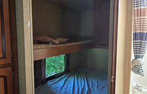 2013 Shasta RVs Revere 27BH