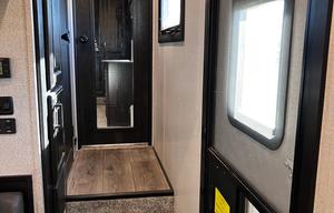 2021 Highland Ridge RV Silverstar XLT 427BHS