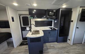 2025 Coachmen Apex-X Series 26BHX