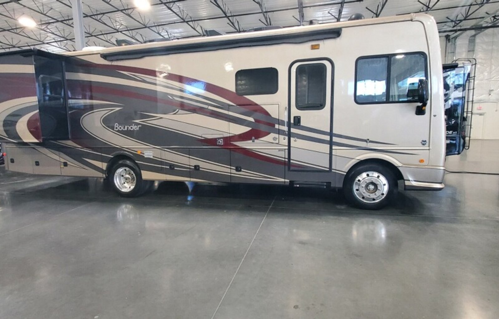 2018 Fleetwood Fleetwood Bounder