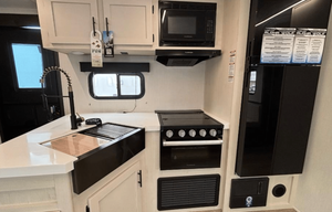 Brand New Ultimate Family Bunkhouse RV