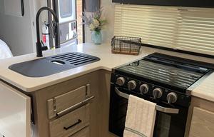 Rockwood Couples Coach w/ Outdoor Kitchen $99/wkdy