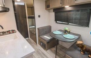2024 Jayco Jay Flight SLX 174BHW RV rental photo 3