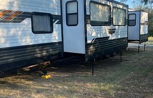 2020 Forest River RV Wildwood DLX 353FLFB RV rental photo 4