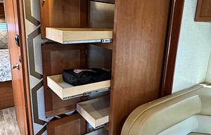 2017 Winnebago Minnie Winnie 27Q