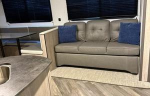 2021 Prowler 303BH RV rental photo 13