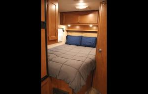 "Daphne" the Winnebago Minnie Winnie 25B