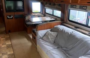 2010 Fleetwood Fiesta, 3 Slide Outs, Class A
