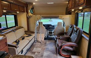 2017 Thor Motor Coach 30FE - ADVENTURE IS CALLING!