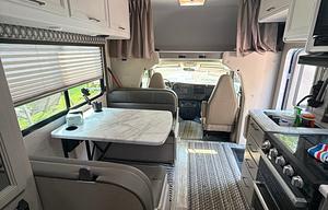 2025 Thor Motor Coach Geneva 22VT Chevy RV rental photo 4