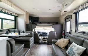 Spacious Dog Friendly and stocked for adventure!!!